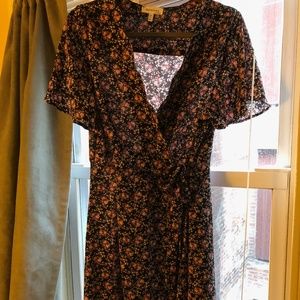 Monteau Floral V-Neck Dress